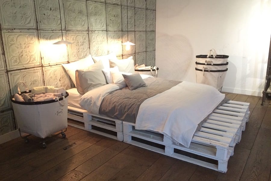 How To Make A Pallet Bed Homeideas, How To Make Bed Frame With Pallets