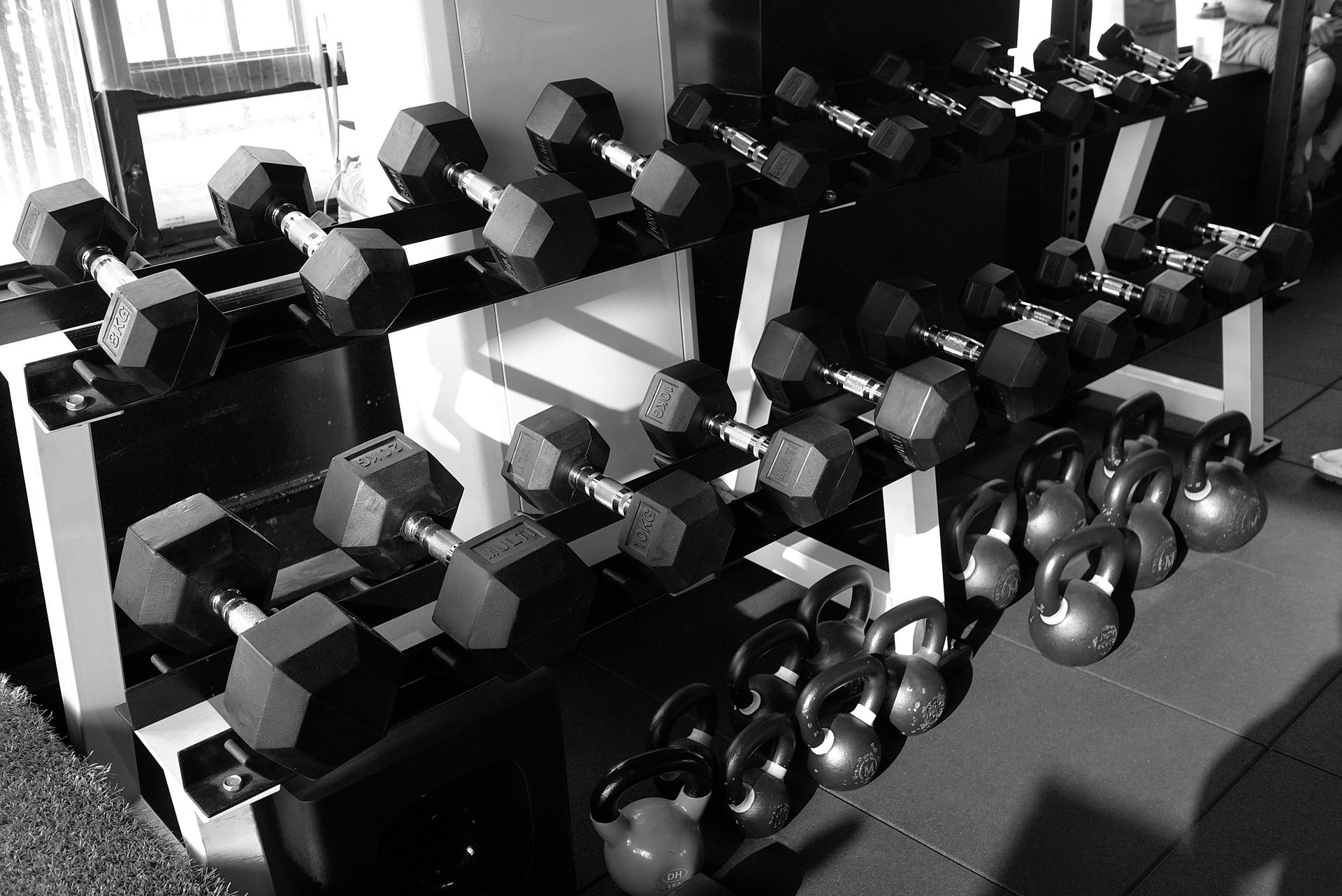 How To Build A DIY Dumbbell Rack